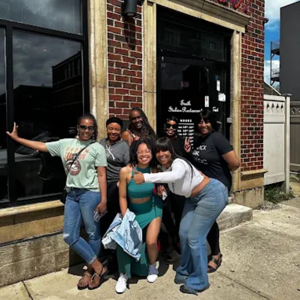 Community-Focused Culture 🙌🏼